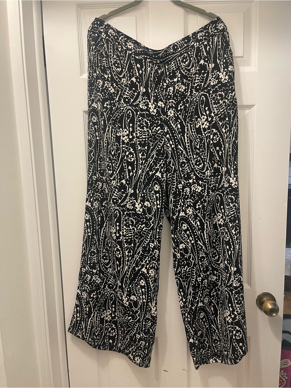 LOFT Outlet Black White Paisley Wide Leg Pants Size Large